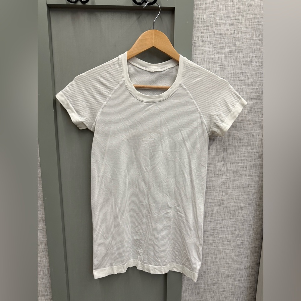 White Short Sleeve workout top